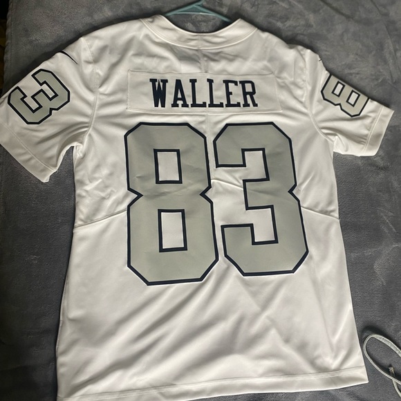 Jerseys - Picture 3 of 15